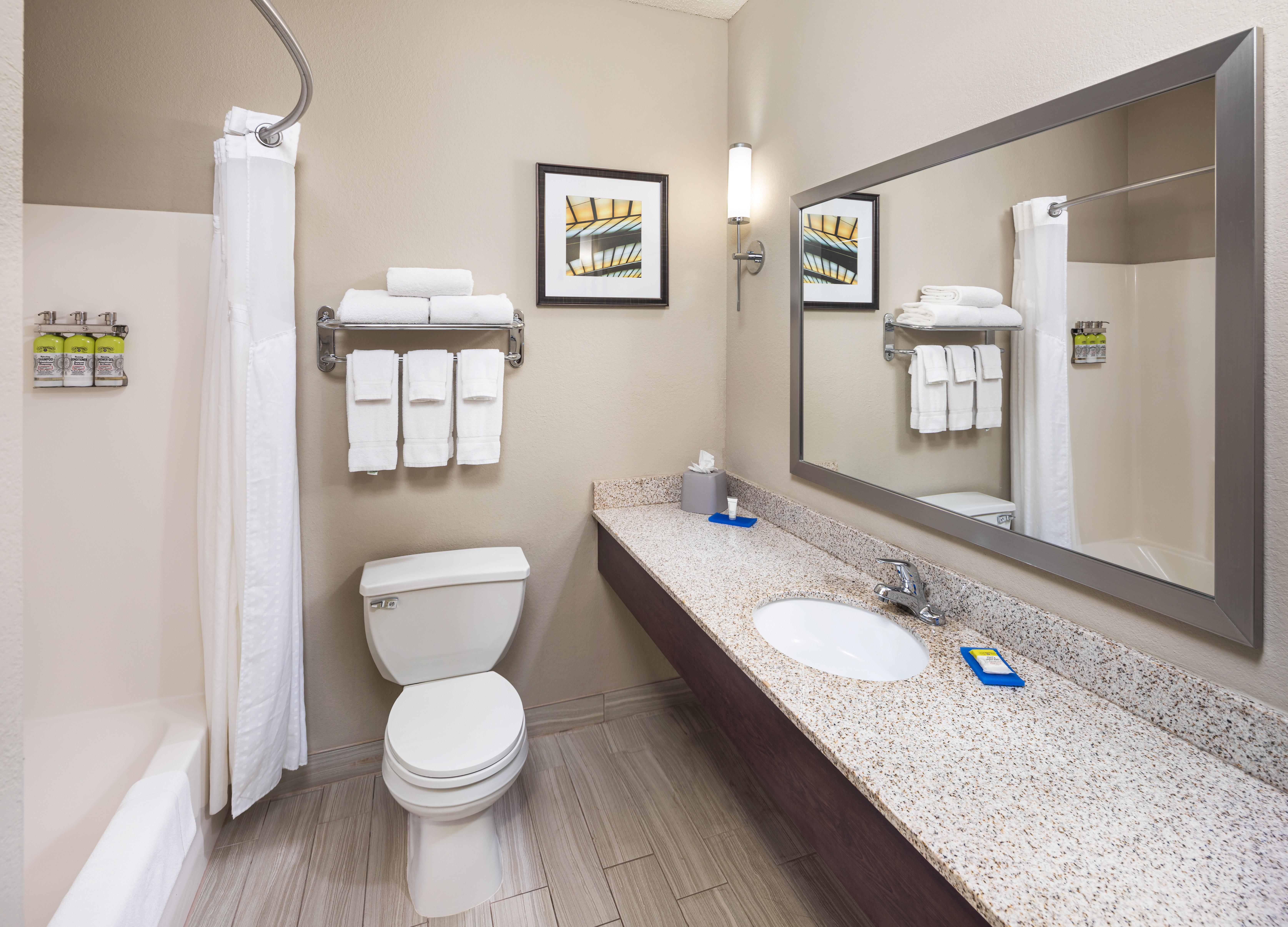 Holiday Inn Express Hotel & Suites Minneapolis - Minnetonka By Ihg Exterior foto
